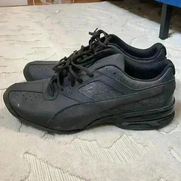 Puma - Picture 4 of 4